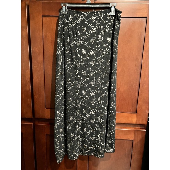 Urban Works Black & Silver Embossed Matching Blouse & Skirt Size 2X! - Picture 3 of 12